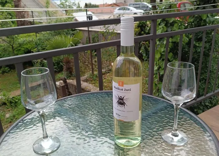 Apartament Garfild *